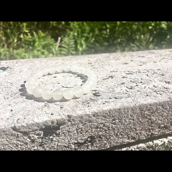 Clear Quartz Bracelet - Picture 1 of 1